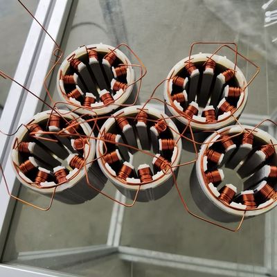 ماشین پیچ و خم کامل اتوماتیک 8kW پیچ و خم دندان برای استاتور پوشش داده شده تامین کننده